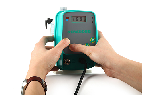 新道茨DFD-02-20-HX计量泵
